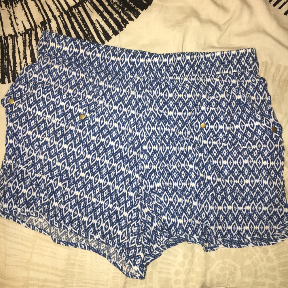 NWOT Gap Pattern Shorts